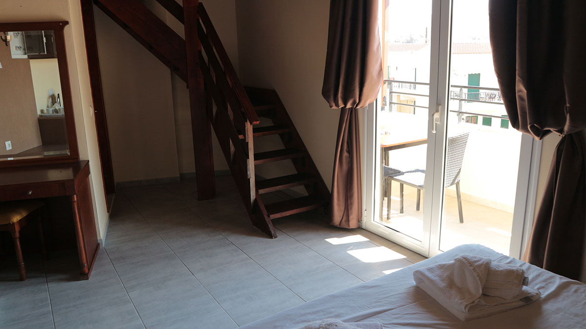 Diogenis Blue Palace